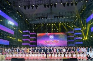 深圳大學(xué)舉行建校35周年慶典 正中集團總裁鄧學(xué)勤受邀出席_濟南慶典公