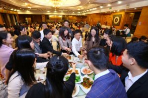 天資教育集團(tuán)“十年筑_慶典設(shè)備租賃夢(mèng),創(chuàng)新前行”2019年會(huì)慶典回顧